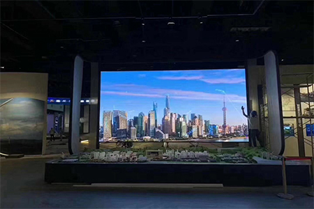 當(dāng)led電子顯示屏遇到電子競技，未來市場不可估量